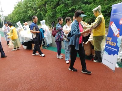 [캠페인] 에이즈 바로알기 캠페인 실시_성북구민회관 하늘마당